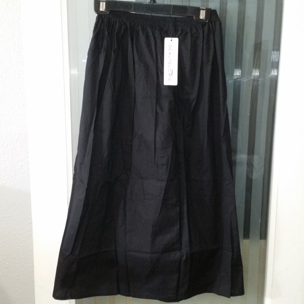 BEAUTELICATE nwt  Half Slip  Maxi 100% Cotton Vintage Skirt - Small